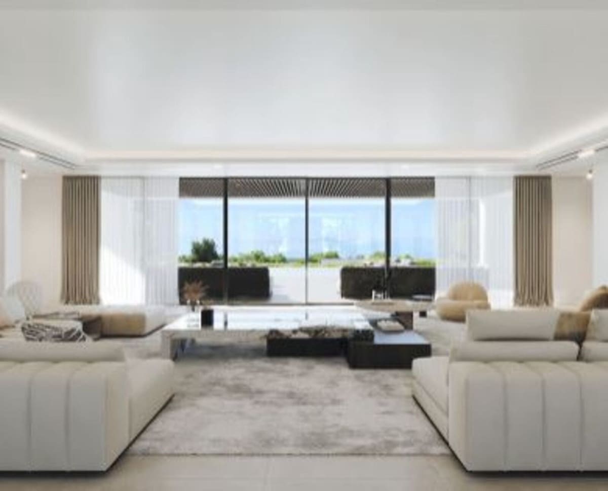 7 bedroom Villa for sale in La Quinta with pool garage - € 14,500,000 (Ref: 7876373)