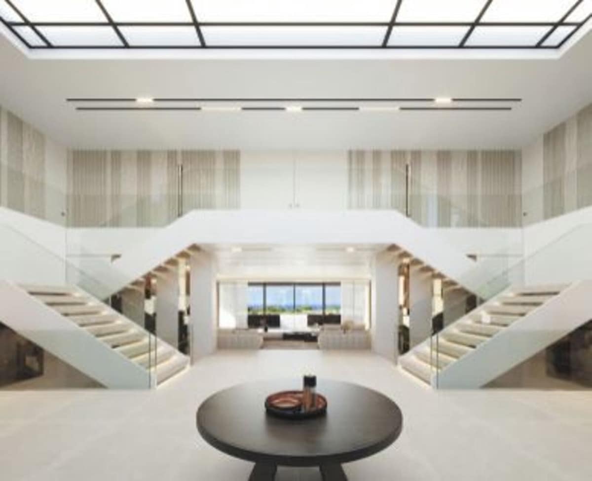 7 bedroom Villa for sale in La Quinta with pool garage - € 14,500,000 (Ref: 7876373)