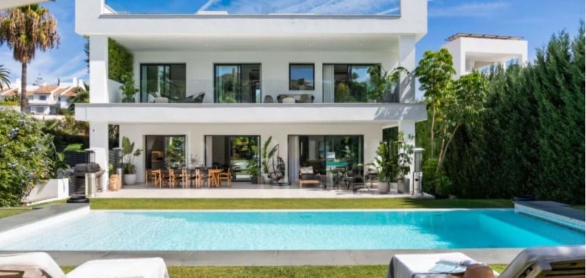 5 sypialnia Willa na sprzedaż w Marbella z basenem garażem - 4 750 000 € (Ref: 7876374)