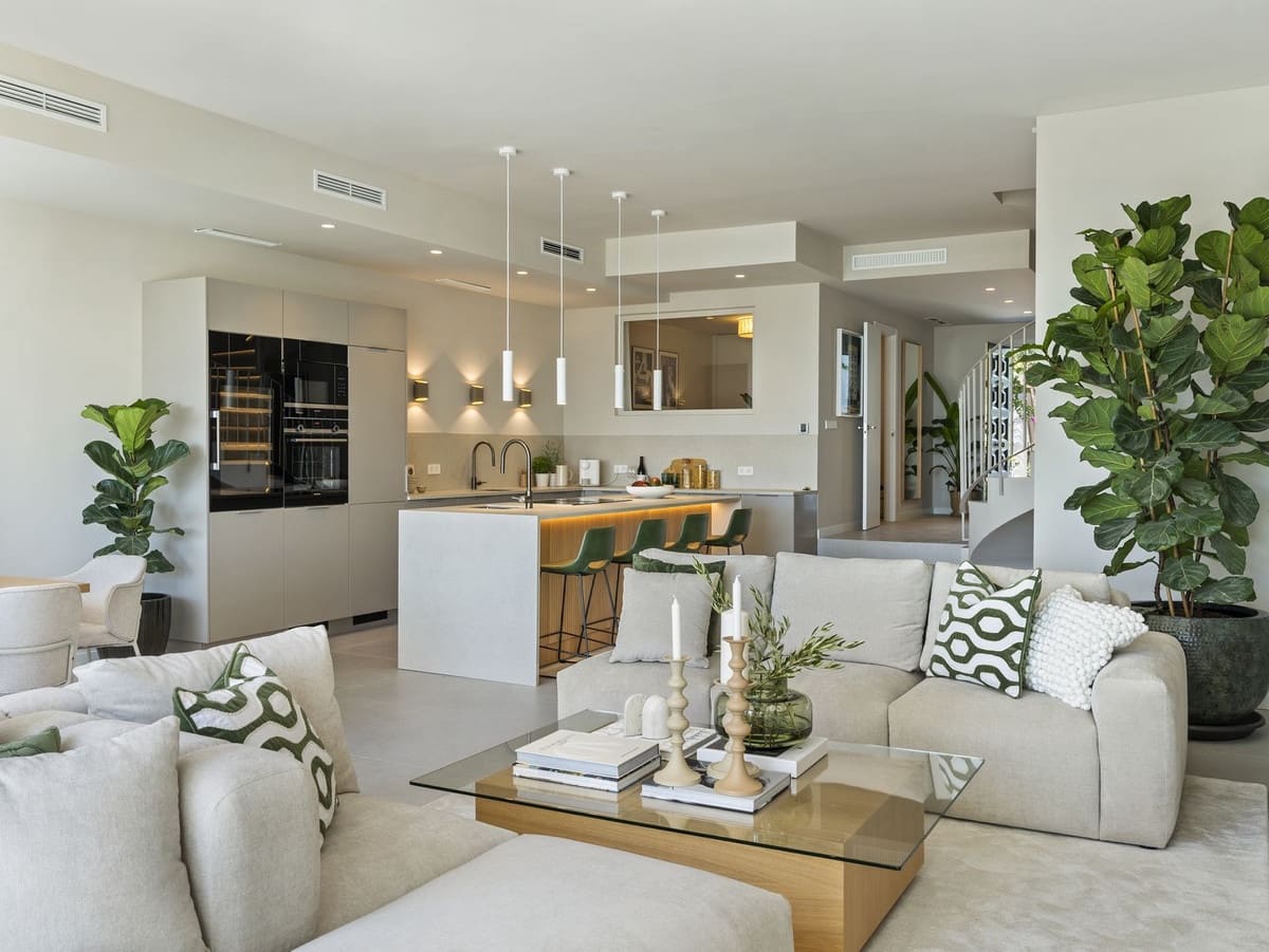 4 soverom Hus til salgs i La Quinta med svømmebasseng garasje - € 1 595 000 (Ref: 7878747)