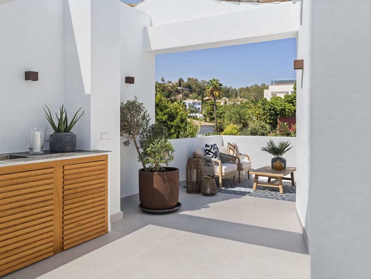 4 soverom Hus til salgs i La Quinta med svømmebasseng garasje - € 1 595 000 (Ref: 7878747)