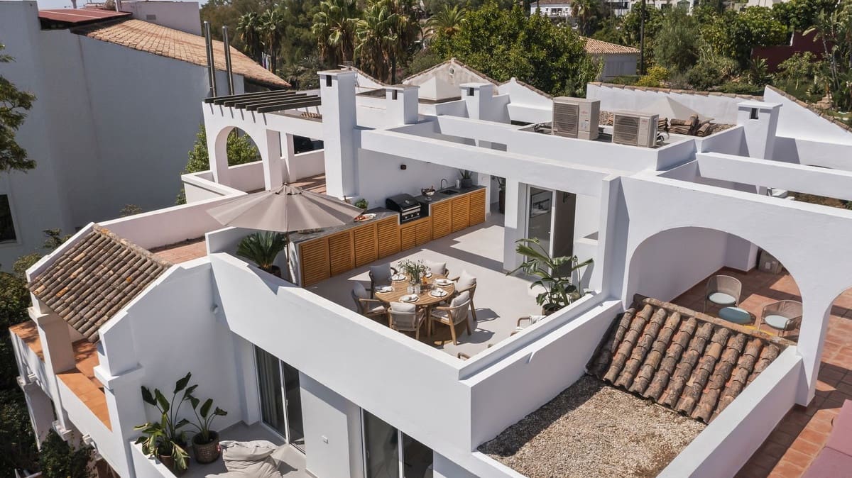 4 soverom Hus til salgs i La Quinta med svømmebasseng garasje - € 1 595 000 (Ref: 7878747)