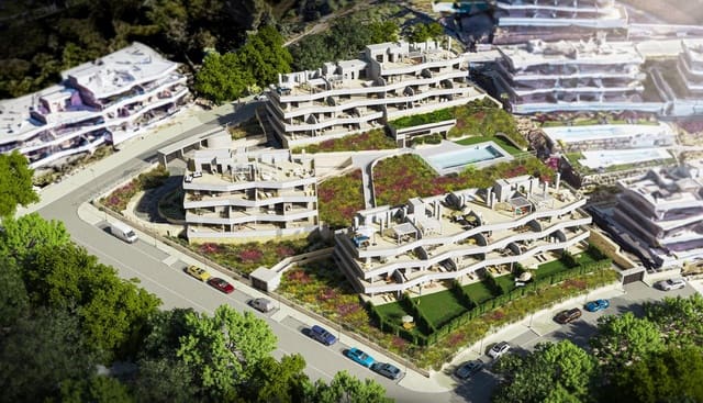 2 quarto Penthouse para venda em Estepona com piscina garagem - 710 000 € (Ref: 7890536)