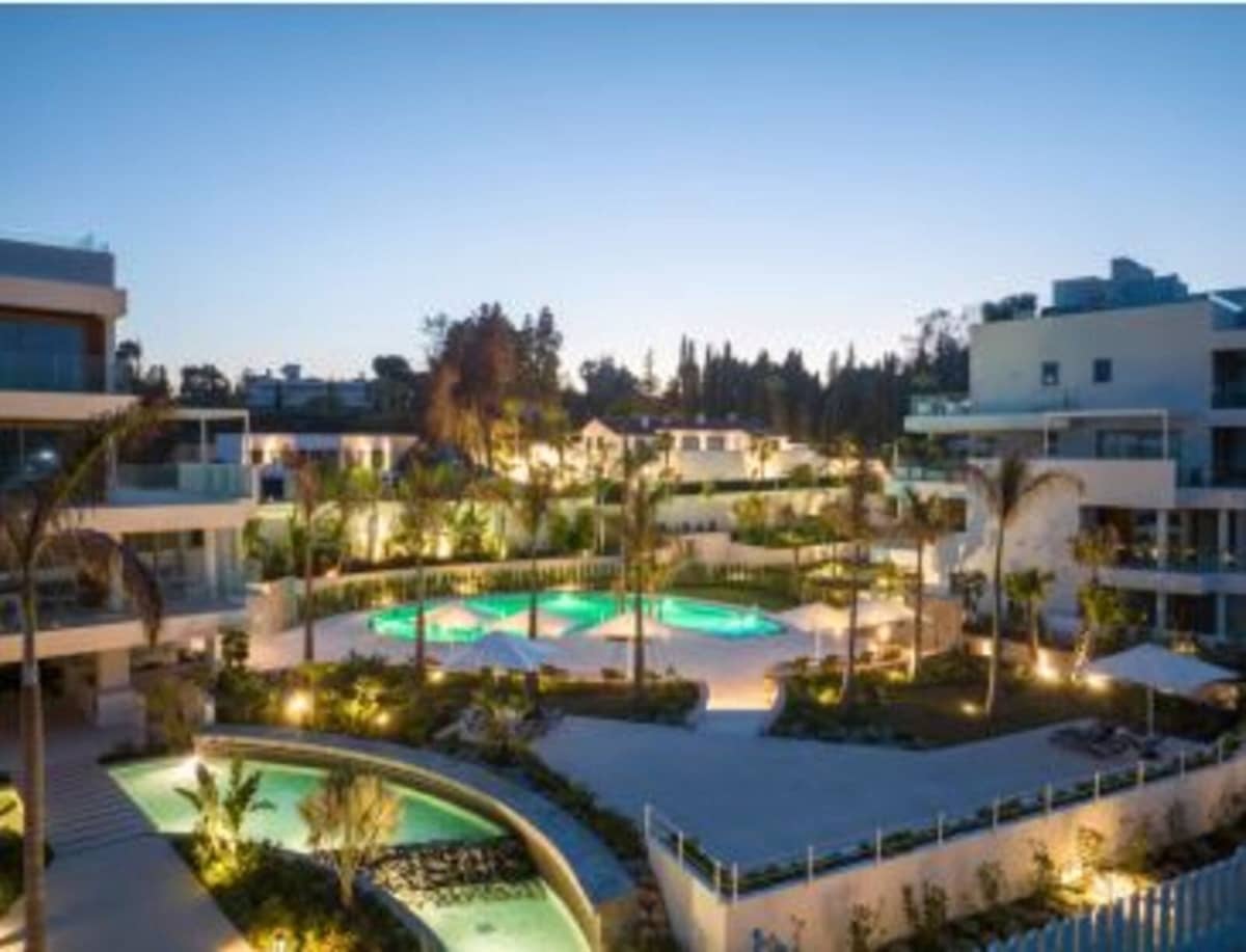 3 bedroom Apartment for sale in Golden Mile with pool garage - € 2,890,000 (Ref: 7893223)