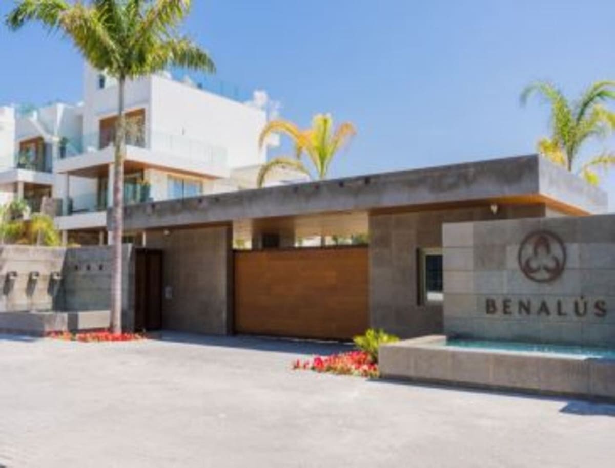 3 bedroom Apartment for sale in Golden Mile with pool garage - € 2,890,000 (Ref: 7893223)