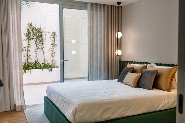 3 soveværelse Byhus til salg i Golden Mile, Marbella med swimmingpool garage - € 1.750.000 (Ref: 7898578)