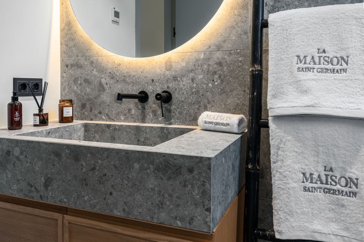 3 soveværelse Byhus til salg i Golden Mile med swimmingpool garage - € 1.750.000 (Ref: 7898578)