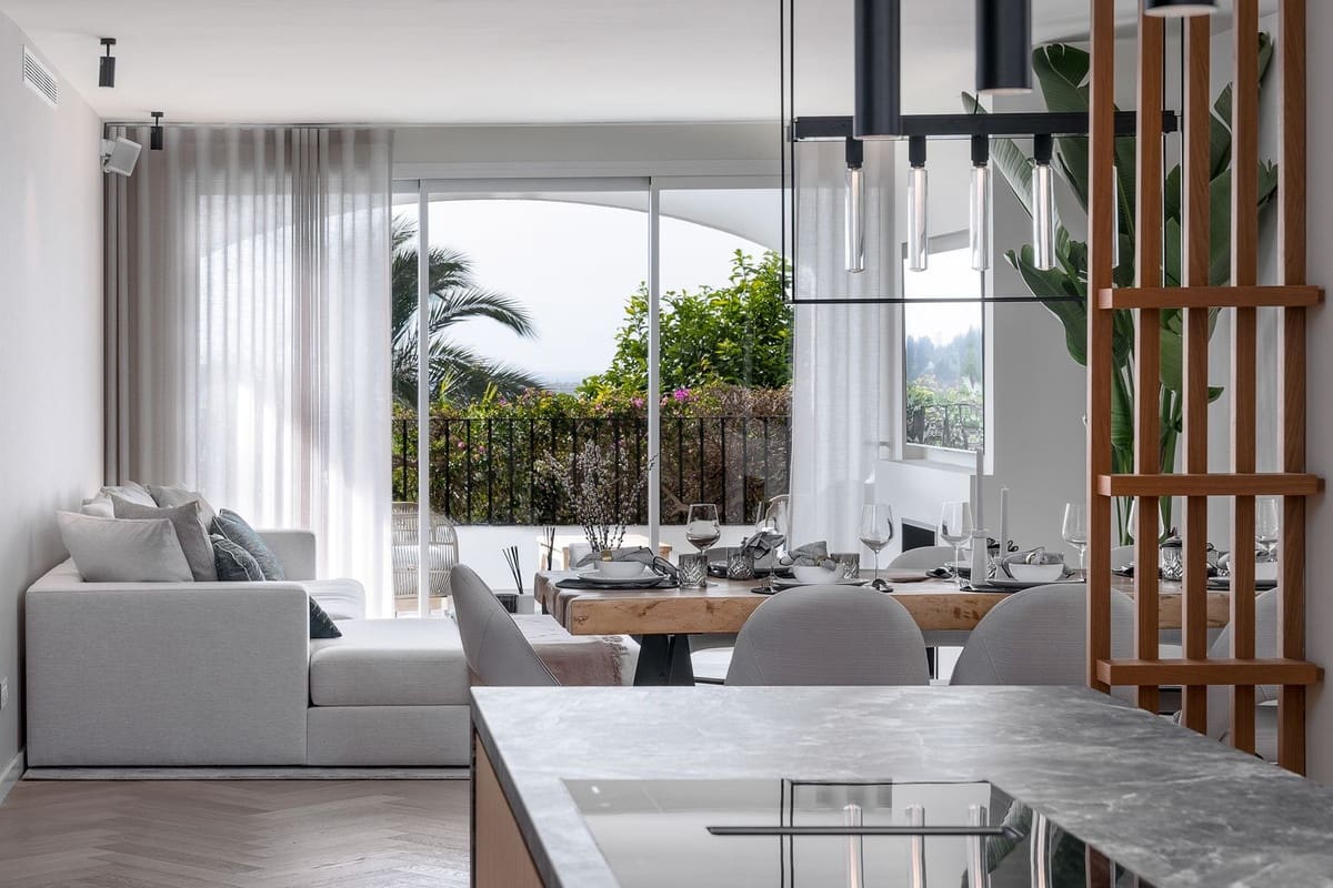 3 bedroom Townhouse for sale in Golden Mile with pool garage - € 1,750,000 (Ref: 7898578)