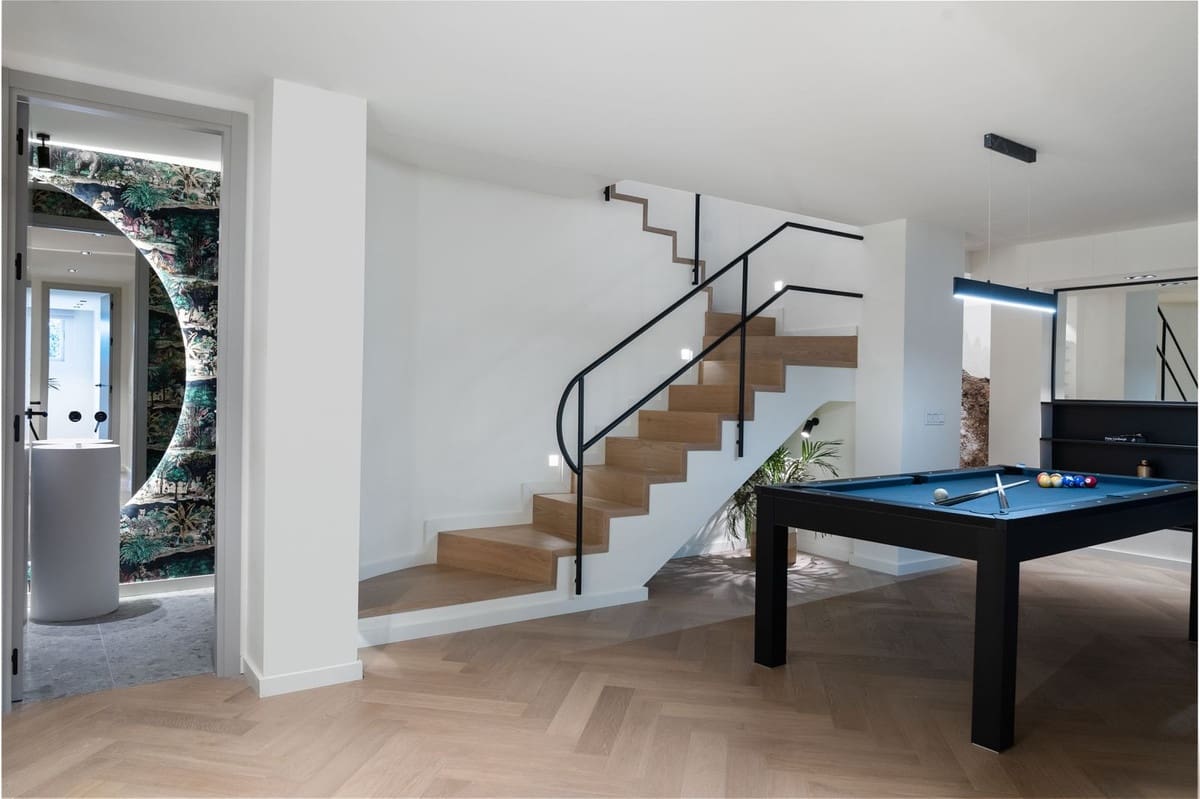 3 bedroom Townhouse for sale in Golden Mile with pool garage - € 1,750,000 (Ref: 7898578)