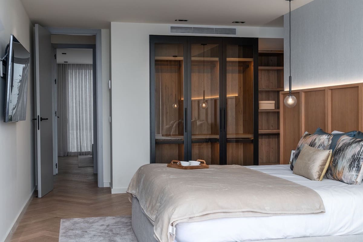 3 bedroom Townhouse for sale in Golden Mile with pool garage - € 1,750,000 (Ref: 7898578)