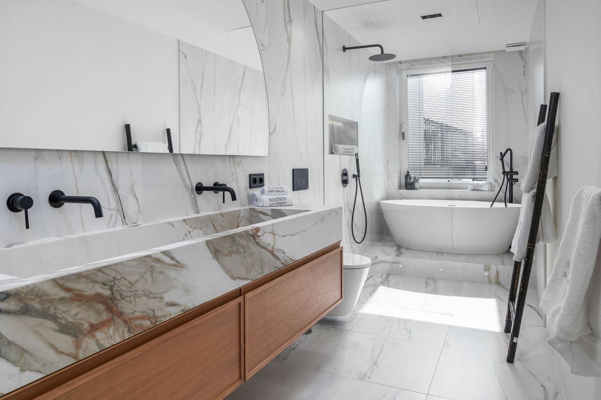 3 bedroom Townhouse for sale in Golden Mile with pool garage - € 1,750,000 (Ref: 7898578)