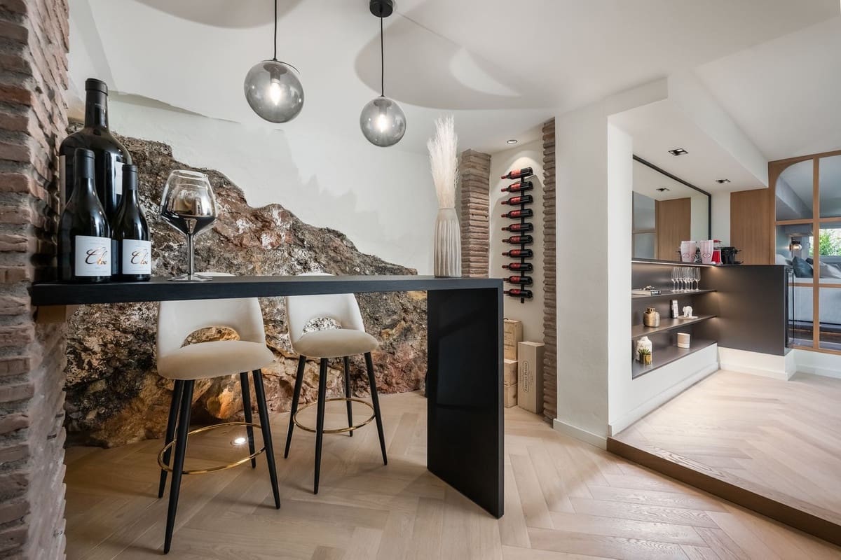 3 bedroom Townhouse for sale in Golden Mile with pool garage - € 1,750,000 (Ref: 7898578)