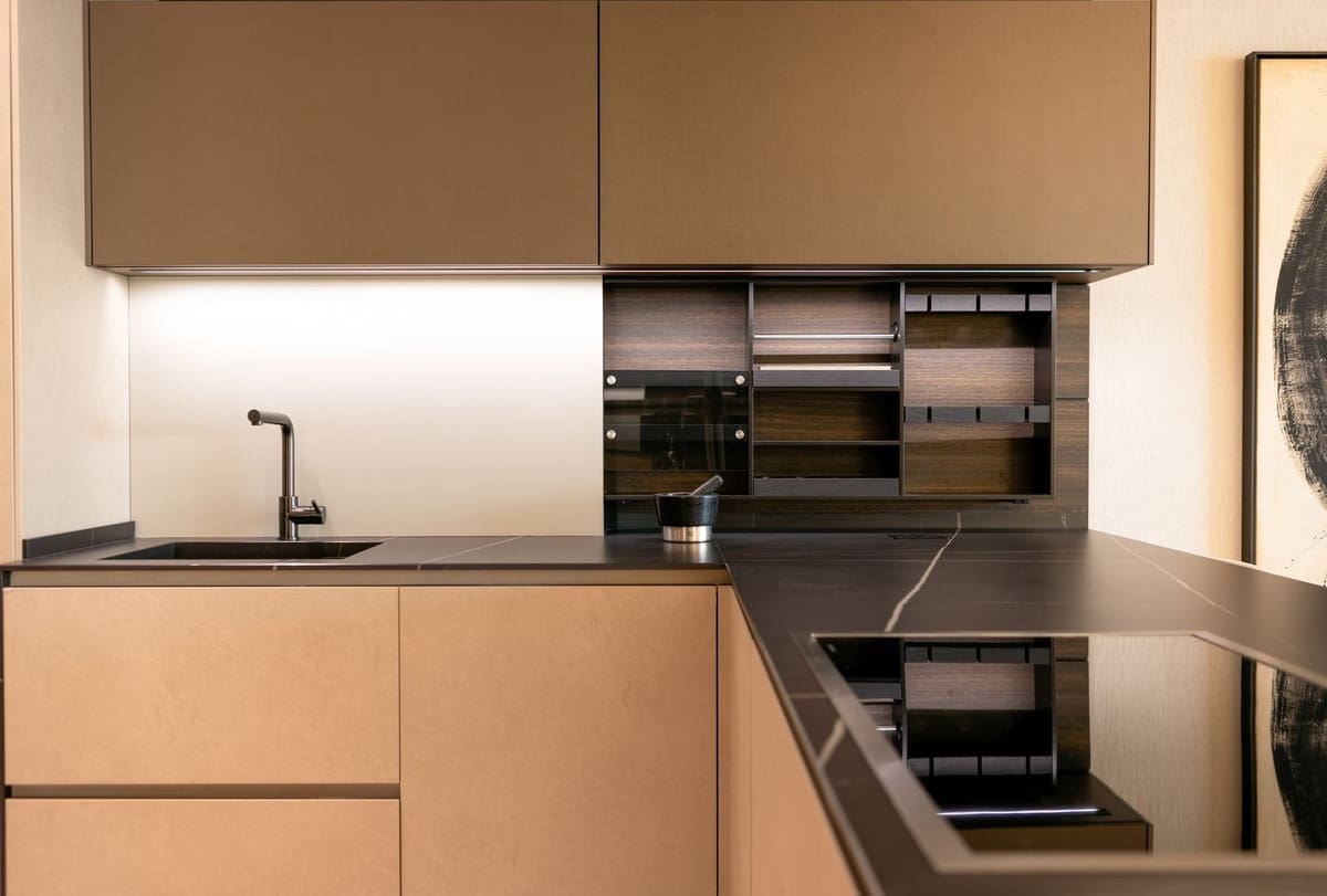 Apartamento de 3 habitaciones en Estepona en venta con piscina garaje - 2.420.000 € (Ref: 7942098)