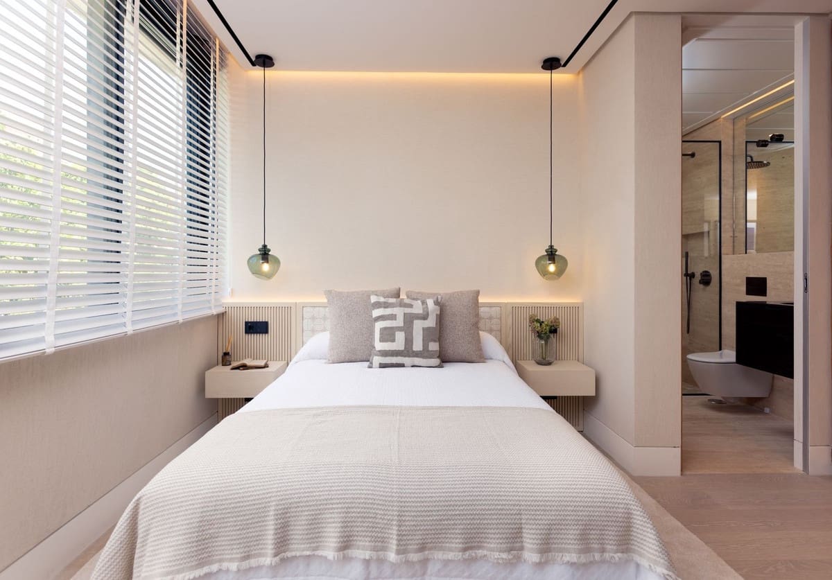 Apartamento de 3 habitaciones en Estepona en venta con piscina garaje - 2.420.000 € (Ref: 7942098)