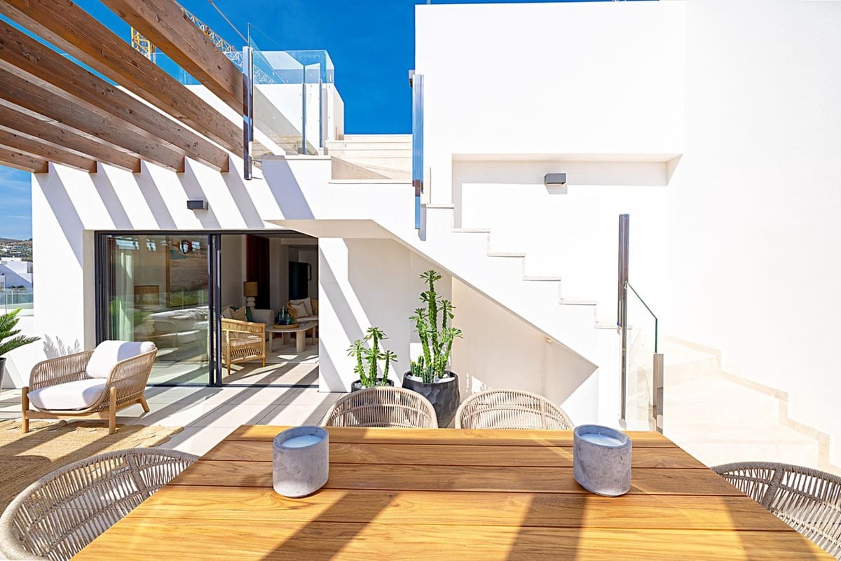 2 bedroom Apartment for sale in Bahia de Casares with pool garage - € 375,000 (Ref: 7954400)