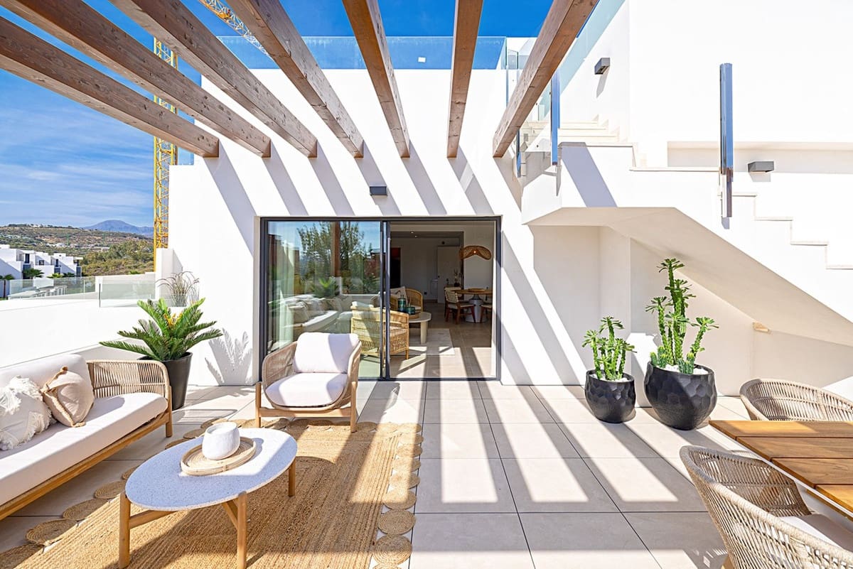 3 bedroom Apartment for sale in Bahia de Casares with pool garage - € 480,000 (Ref: 7954401)