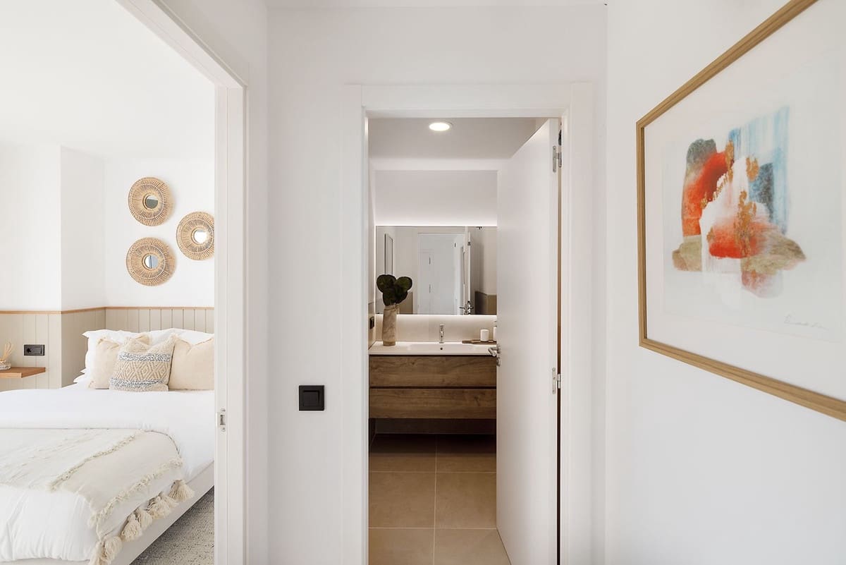 3 Zimmer Apartment zu verkaufen in Bahia de Casares mit Pool Garage - 480.000 € (Ref: 7954401)