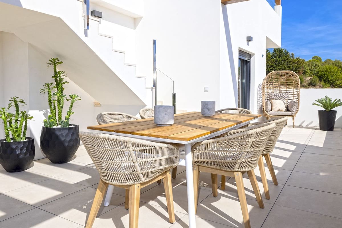 3 Zimmer Apartment zu verkaufen in Bahia de Casares mit Pool Garage - 480.000 € (Ref: 7954401)