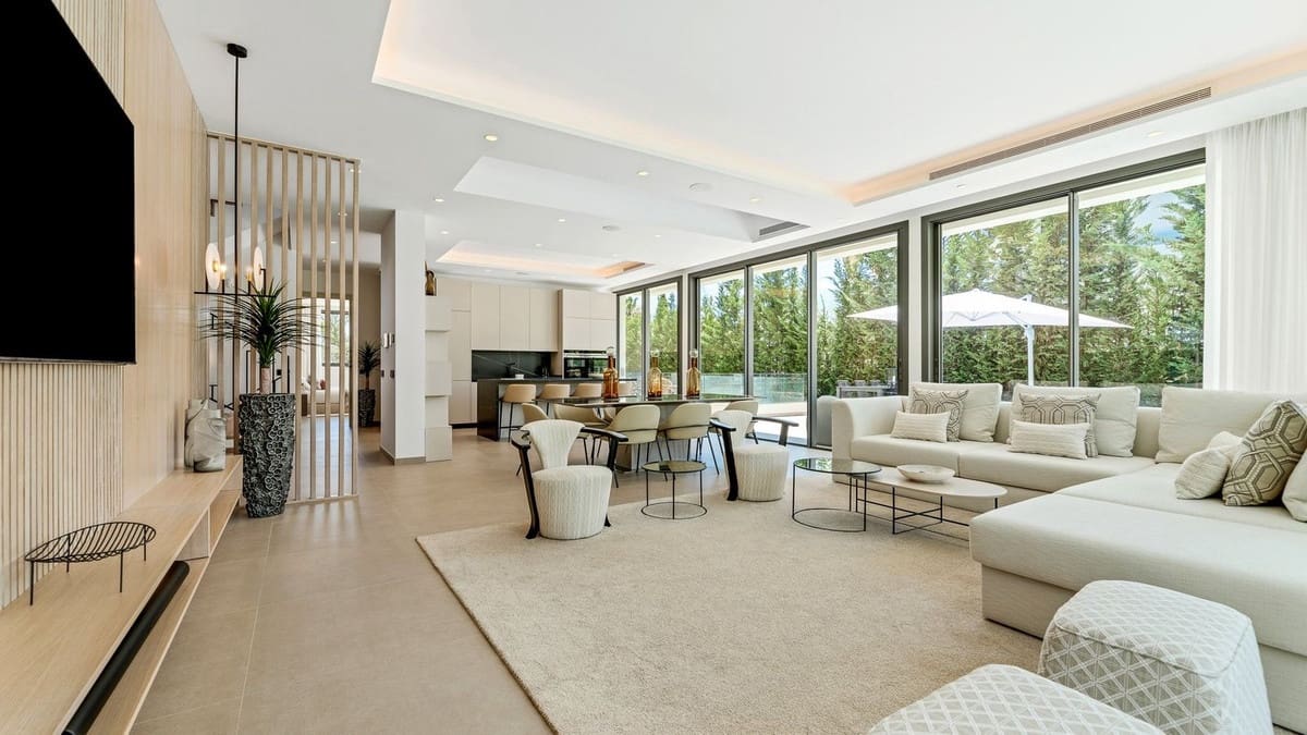 4 soveværelse Villa til salg i Nueva Andalucia med swimmingpool garage - € 4.495.000 (Ref: 7954402)