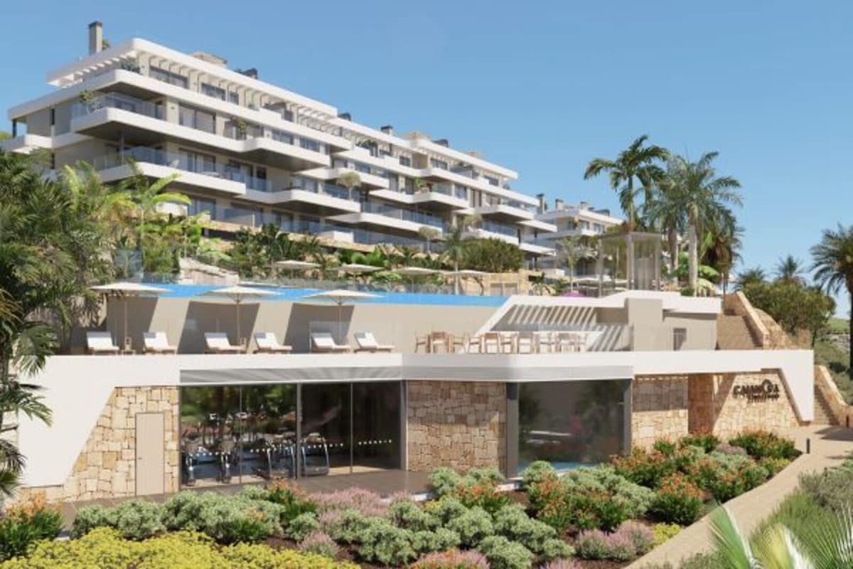 2 bedroom Apartment for sale in La Cala de Mijas with pool garage - € 360,000 (Ref: 8003159)