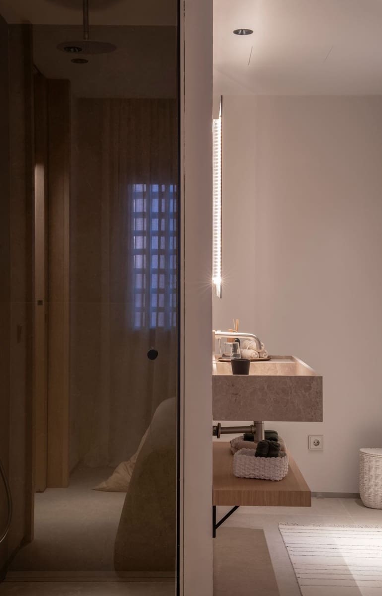 3 bedroom Apartment for sale in Estepona with pool garage - € 1,425,000 (Ref: 8035746)