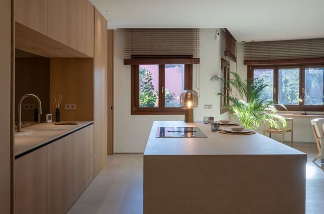 Apartamento de 3 habitaciones en Estepona en venta con piscina garaje - 1.425.000 € (Ref: 8035746)