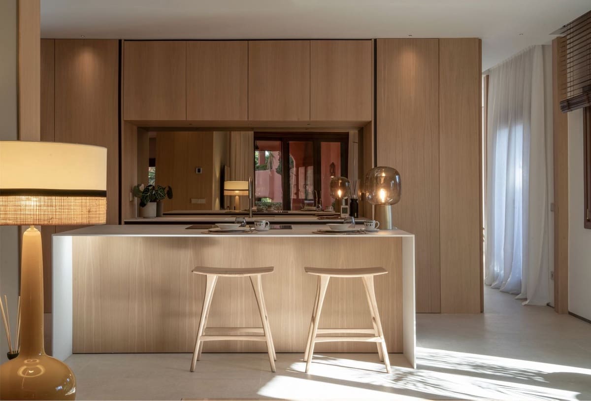 3 quarto Apartamento para venda em Estepona com piscina garagem - 1 425 000 € (Ref: 8035746)