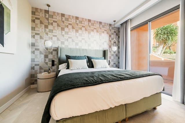 4 bedroom Penthouse for sale in Nueva Andalucia, Marbella with pool garage - € 3,249,000 (Ref: 8039723)