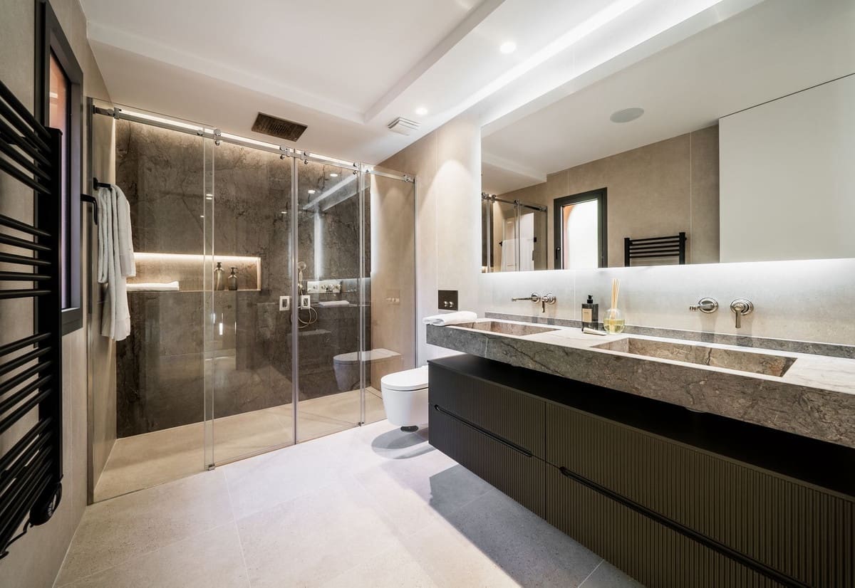 4 quarto Penthouse para venda em Nueva Andalucia com piscina garagem - 3 249 000 € (Ref: 8039723)