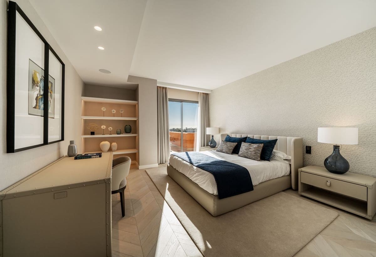 Ático de 4 habitaciones en Nueva Andalucia en venta con piscina garaje - 3.249.000 € (Ref: 8039723)