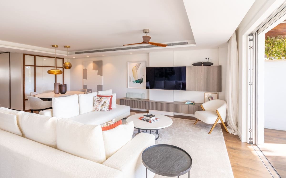 Apartamento de 3 habitaciones en Golden Mile en venta con piscina - 2.350.000 € (Ref: 8097944)