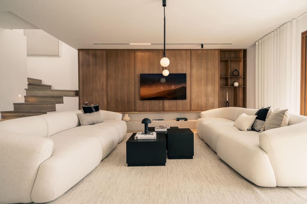 4 soveværelse Byhus til salg i Nueva Andalucia med swimmingpool garage - € 2.250.000 (Ref: 8107973)