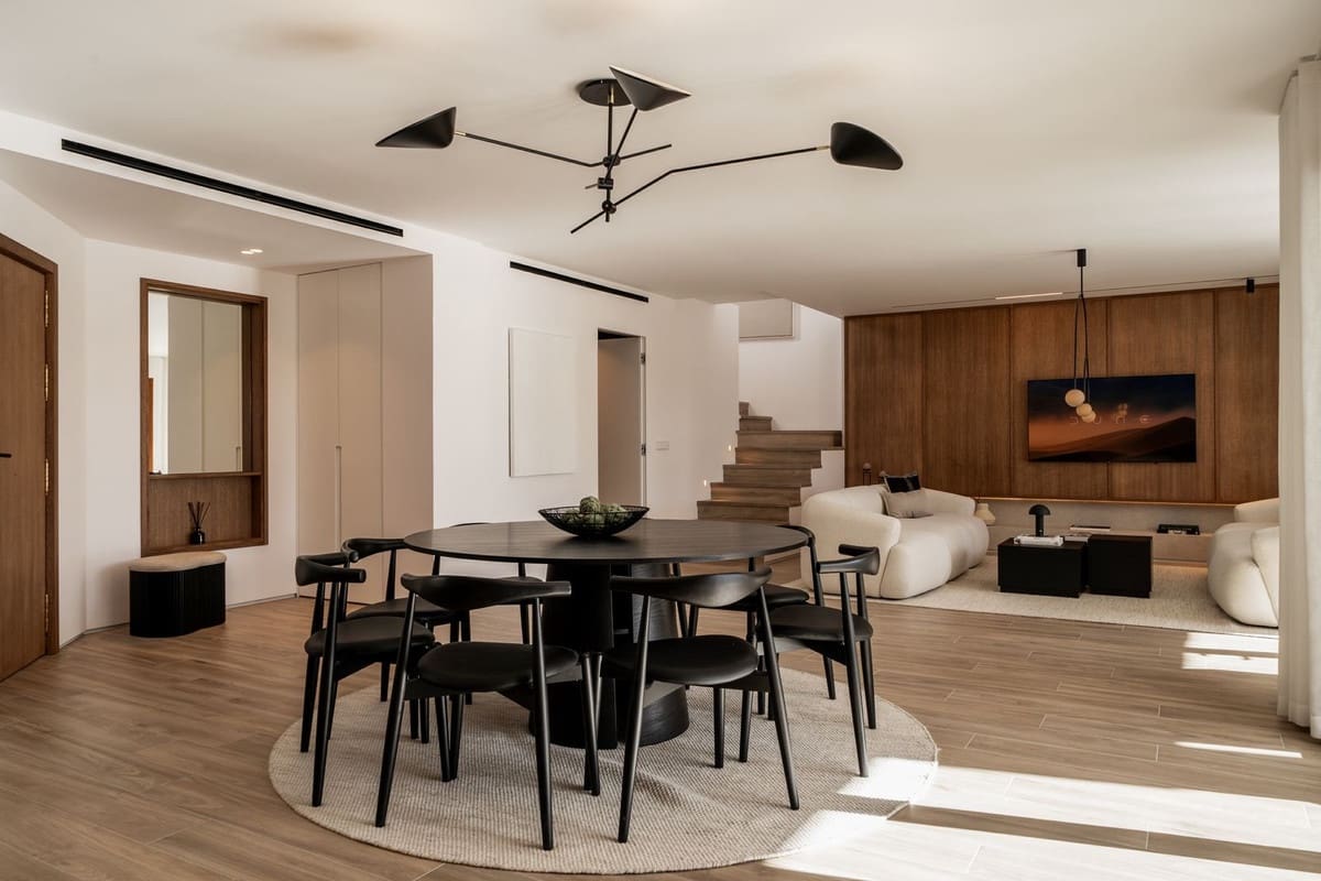 4 soveværelse Byhus til salg i Nueva Andalucia med swimmingpool garage - € 2.250.000 (Ref: 8107973)