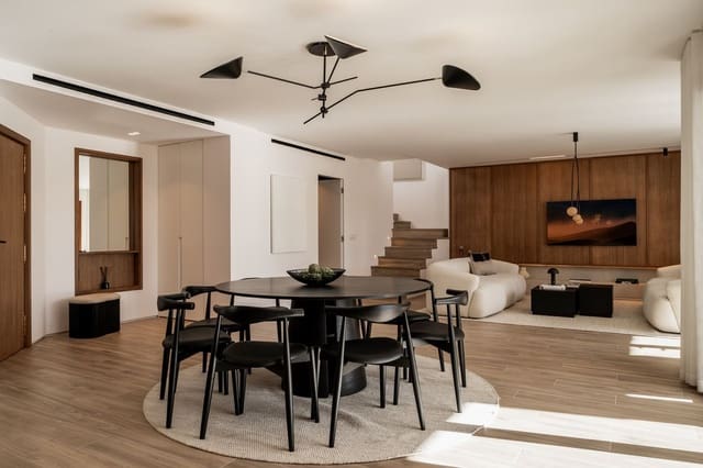 4 bedroom Townhouse for sale in Nueva Andalucia, Marbella with pool garage - € 2,250,000 (Ref: 8107973)