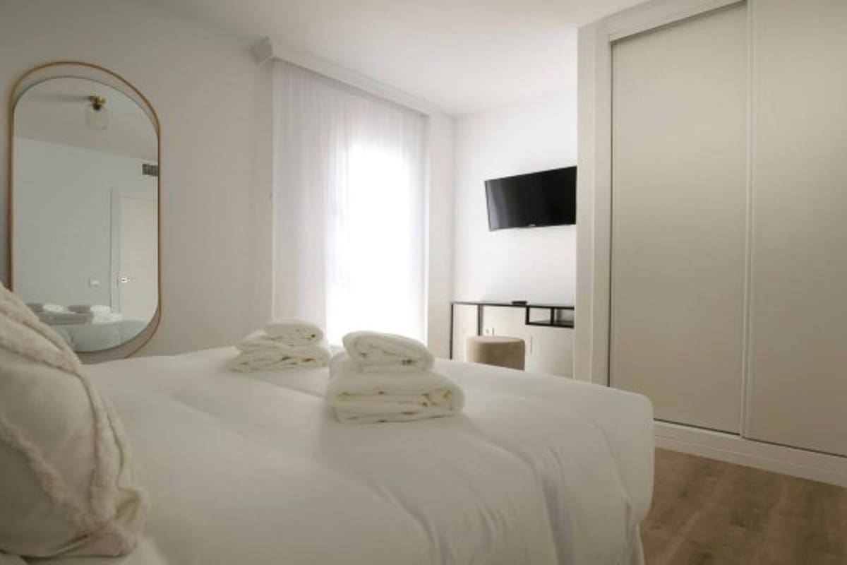 2 bedroom Apartment for sale in Mijas with pool - € 415,000 (Ref: 8146582)