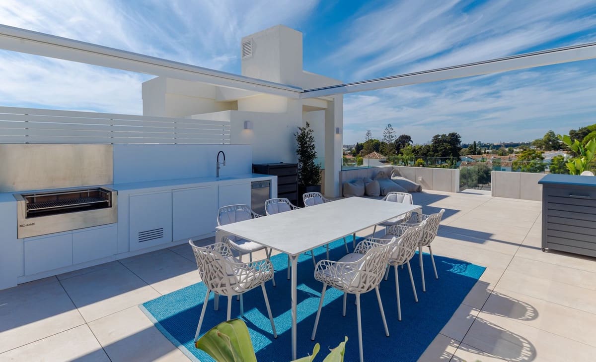 4 soveværelse Penthouse til salg i Golden Mile med swimmingpool garage - € 5.900.000 (Ref: 8167735)