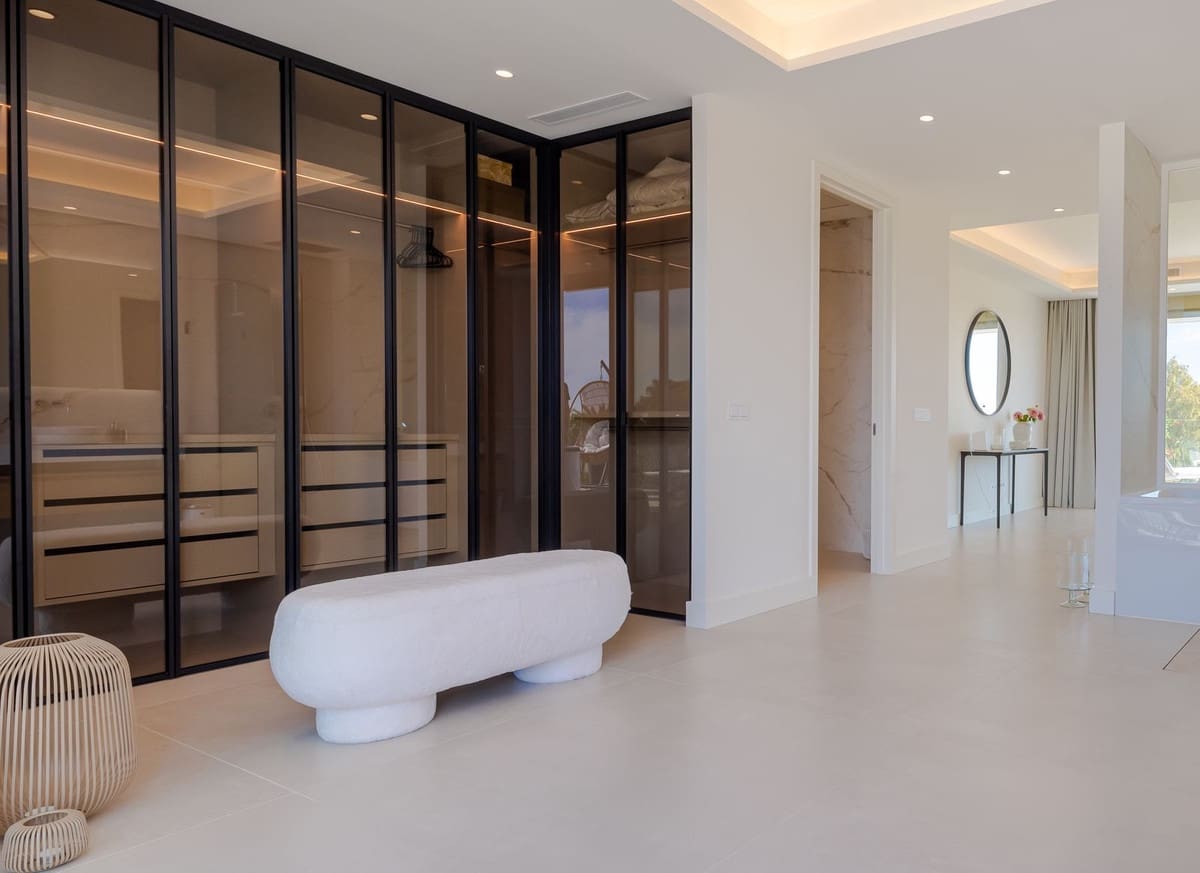 4 soveværelse Penthouse til salg i Golden Mile med swimmingpool garage - € 5.900.000 (Ref: 8167735)