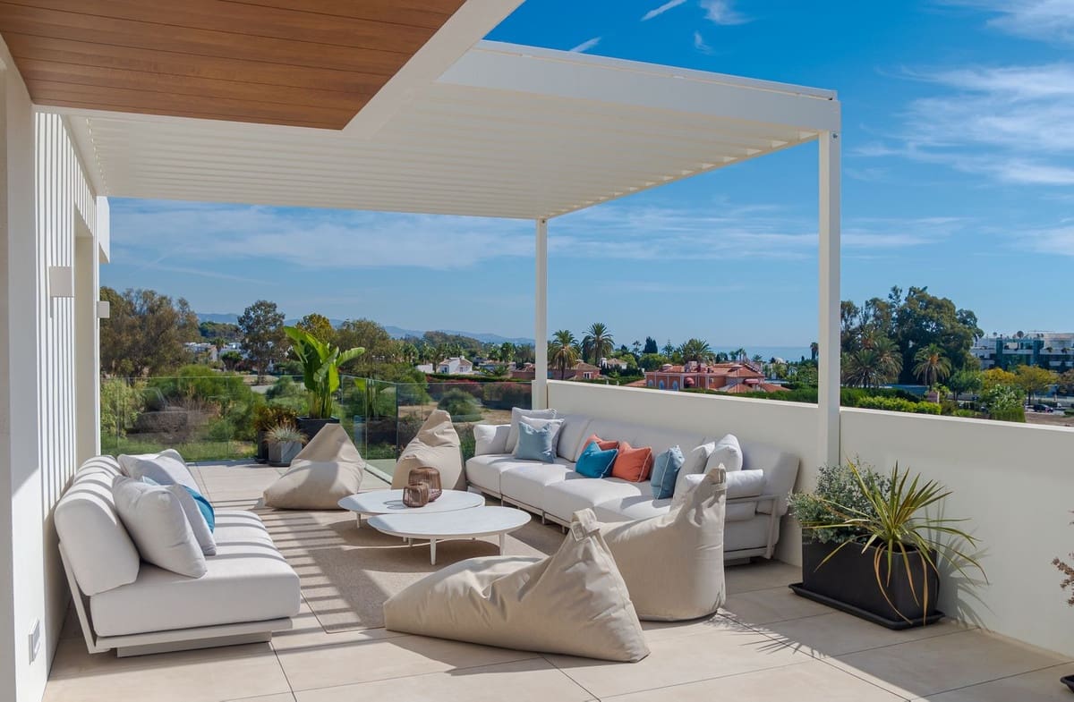 4 soveværelse Penthouse til salg i Golden Mile med swimmingpool garage - € 5.900.000 (Ref: 8167735)