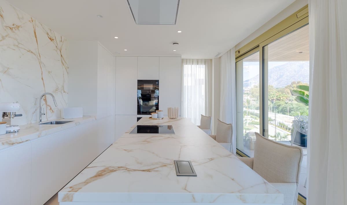 4 slaapkamer Penthouse te koop in Golden Mile met zwembad garage - € 5.900.000 (Ref: 8167735)