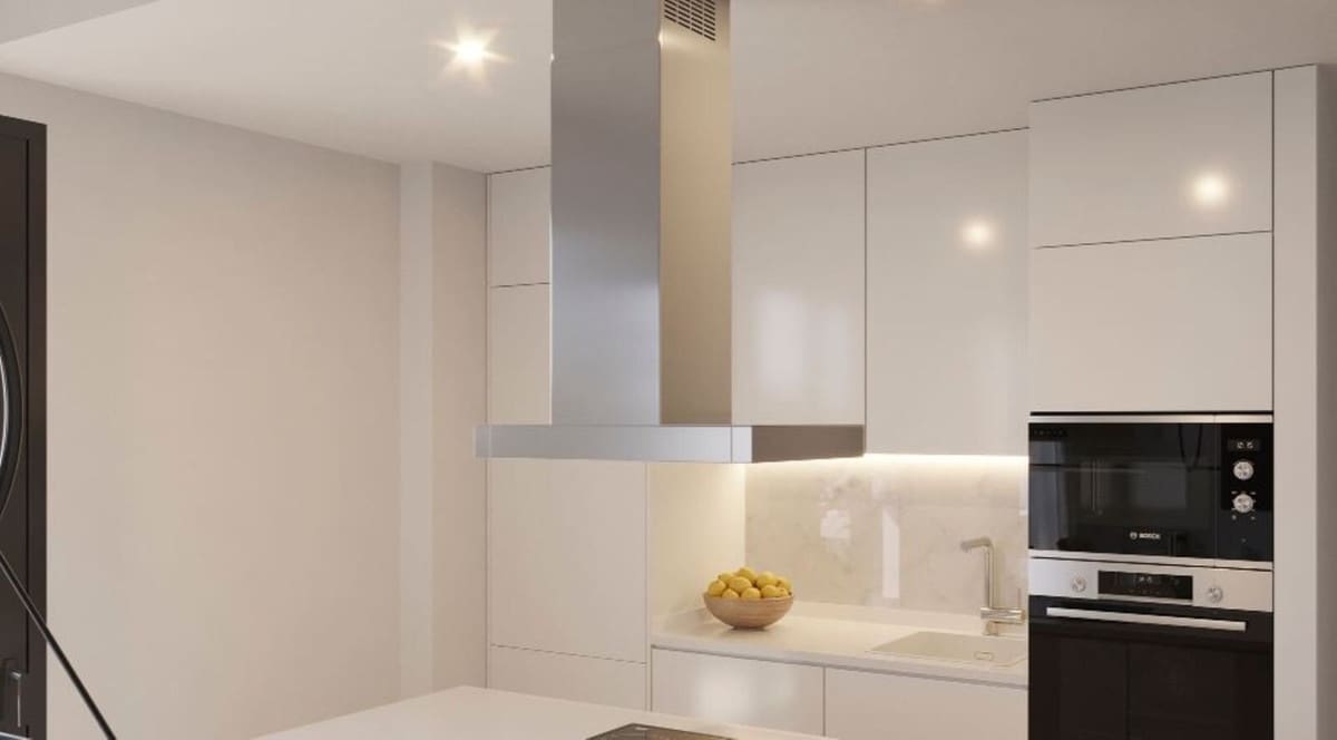 Apartamento de 2 habitaciones en Fuengirola en venta con piscina garaje - 375.000 € (Ref: 8180919)