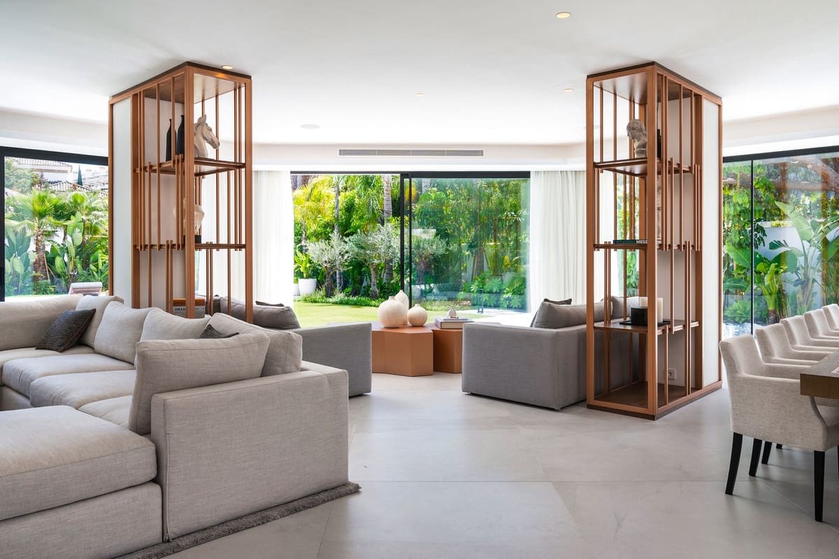 6 soveværelse Villa til salg i Nueva Andalucia med garage - € 3.995.000 (Ref: 8195711)