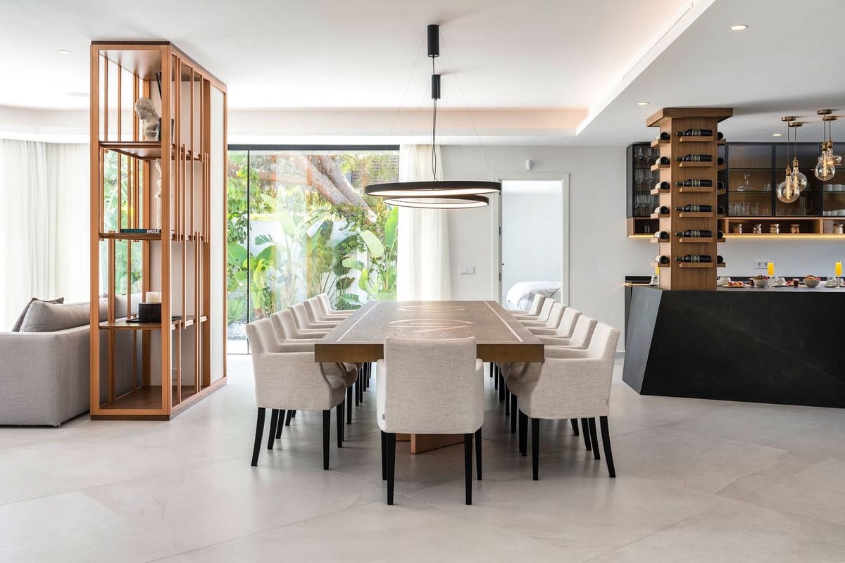 6 soveværelse Villa til salg i Nueva Andalucia med garage - € 3.995.000 (Ref: 8195711)