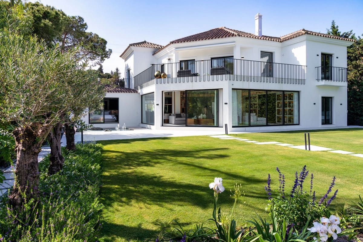 6 soveværelse Villa til salg i Nueva Andalucia med garage - € 3.995.000 (Ref: 8195711)