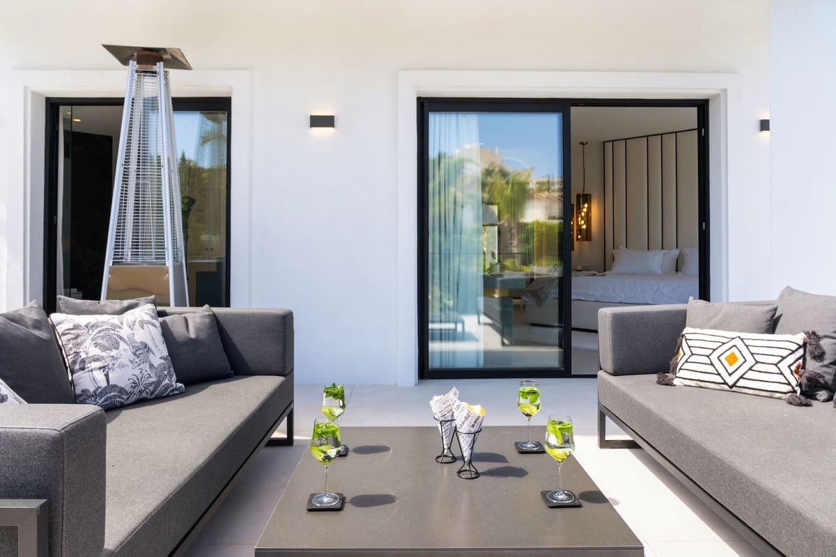 6 soveværelse Villa til salg i Nueva Andalucia med garage - € 3.995.000 (Ref: 8195711)