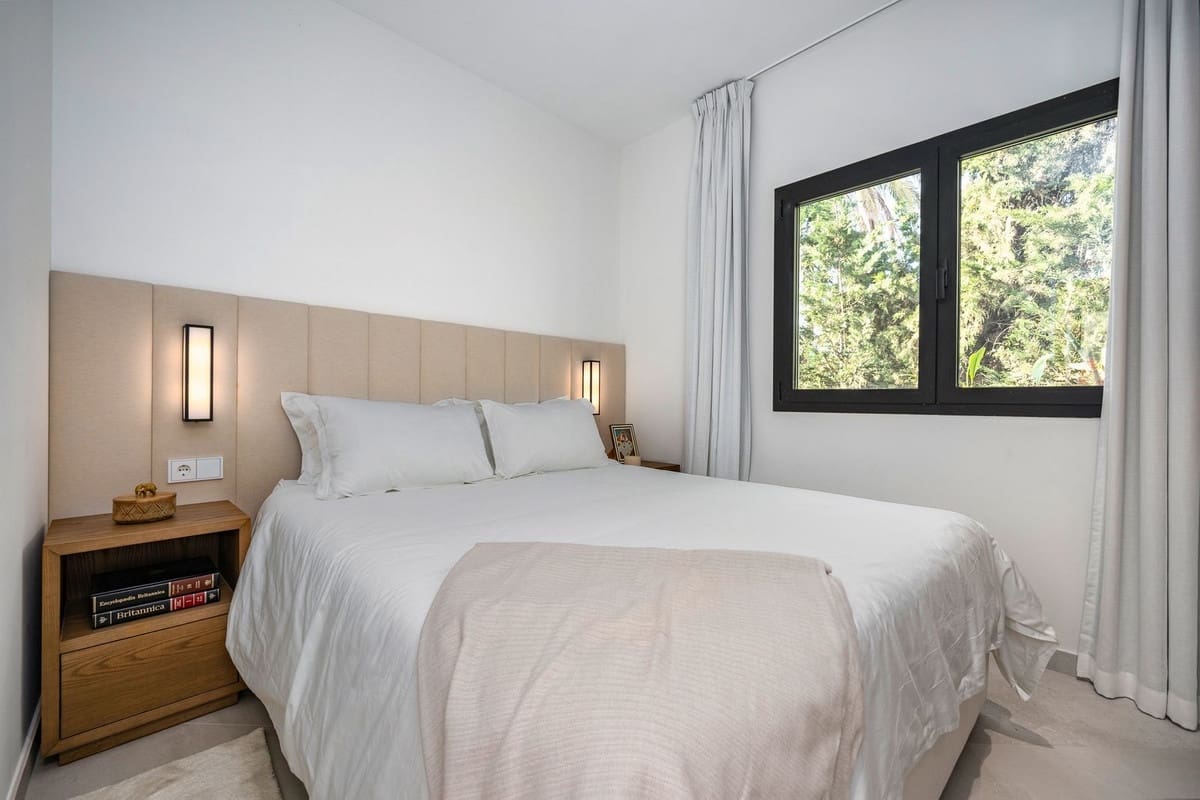 6 soveværelse Villa til salg i Nueva Andalucia med garage - € 3.995.000 (Ref: 8195711)