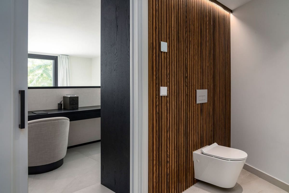 6 slaapkamer Villa te koop in Nueva Andalucia met garage - € 3.995.000 (Ref: 8195711)