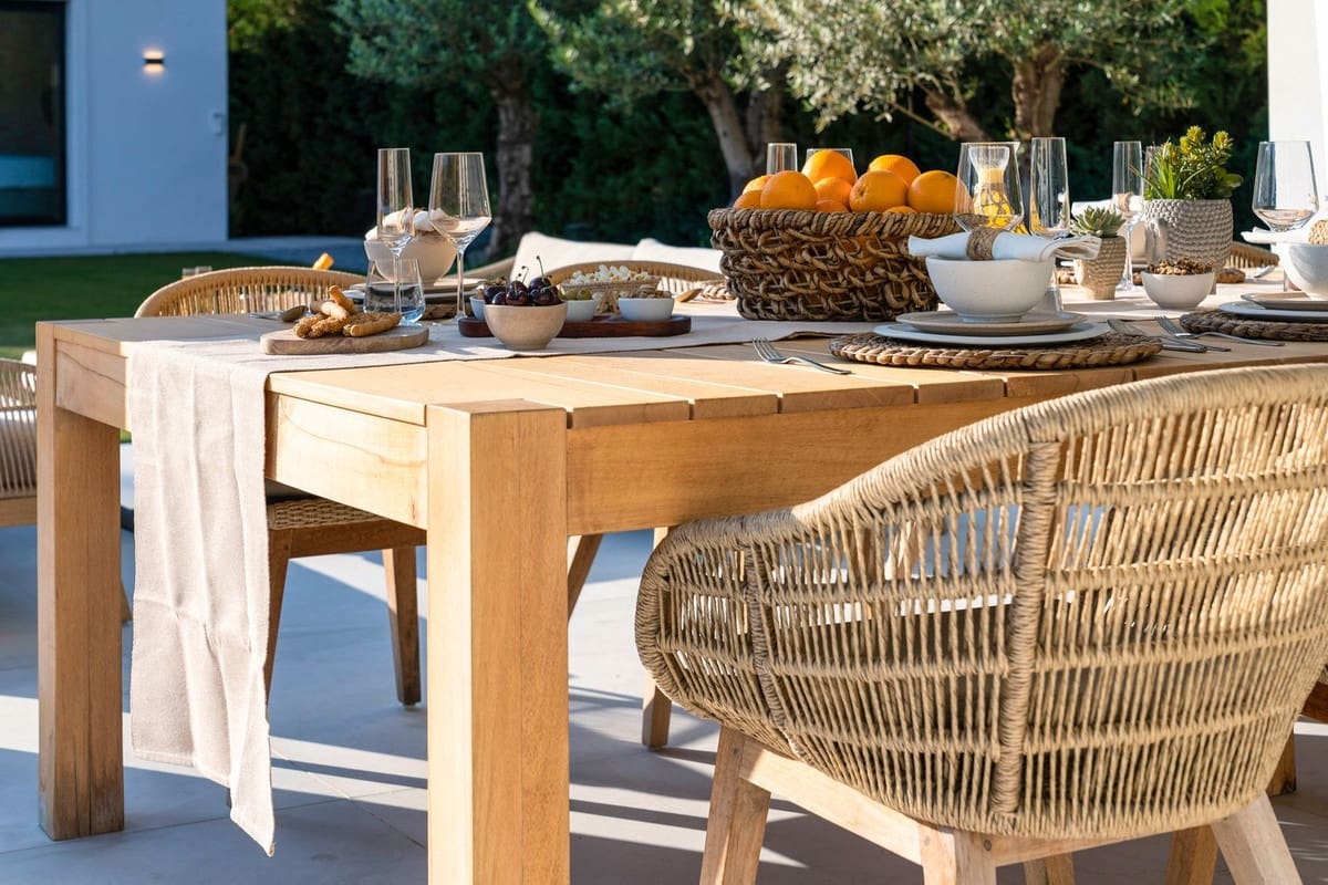 6 slaapkamer Villa te koop in Nueva Andalucia met garage - € 3.995.000 (Ref: 8195711)