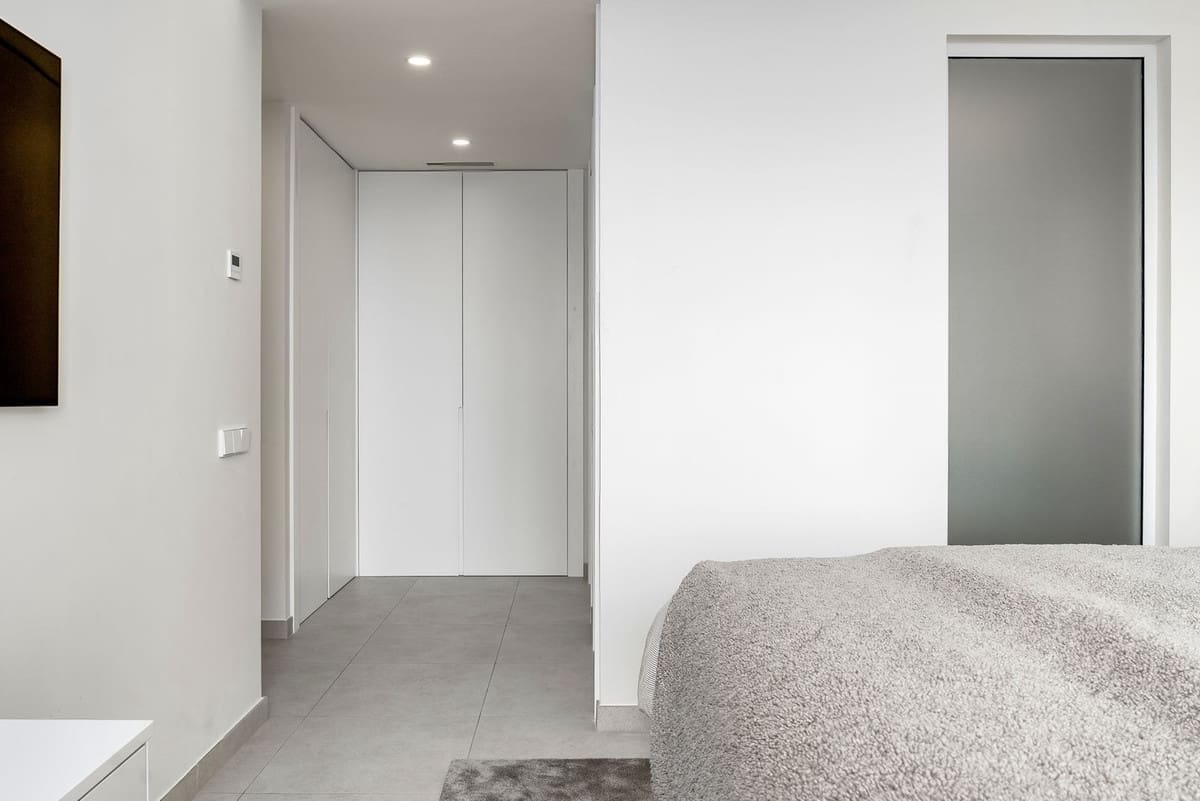 2 sovrum Lägenhet till salu i La Quinta med pool garage - 750 000 € (Ref: 8200390)