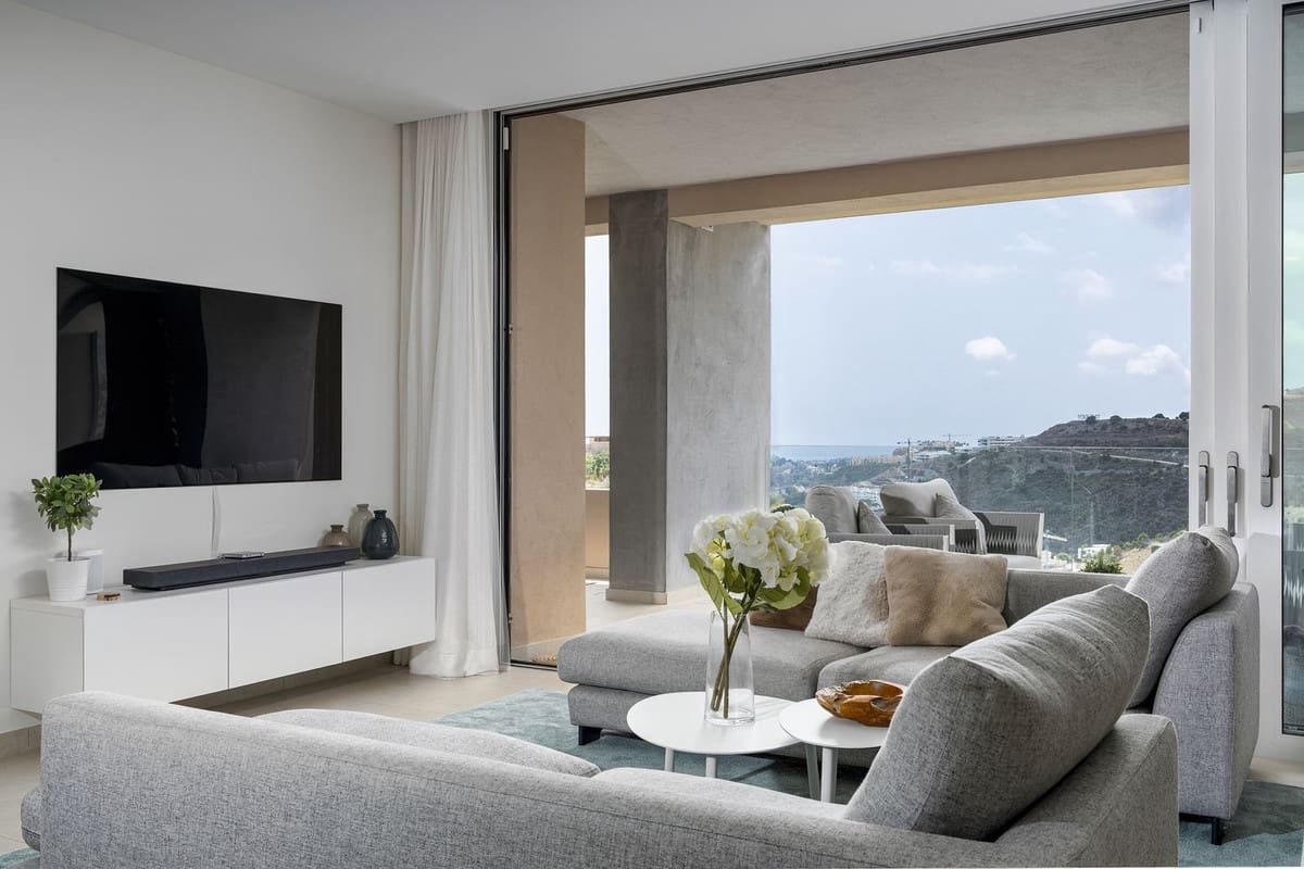 2 sovrum Lägenhet till salu i La Quinta med pool garage - 750 000 € (Ref: 8200390)