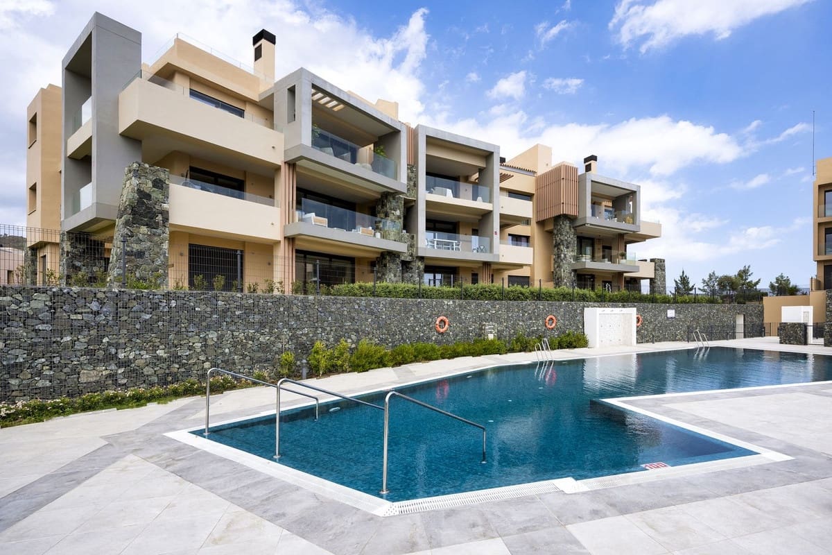 2 sovrum Lägenhet till salu i La Quinta med pool garage - 750 000 € (Ref: 8200390)